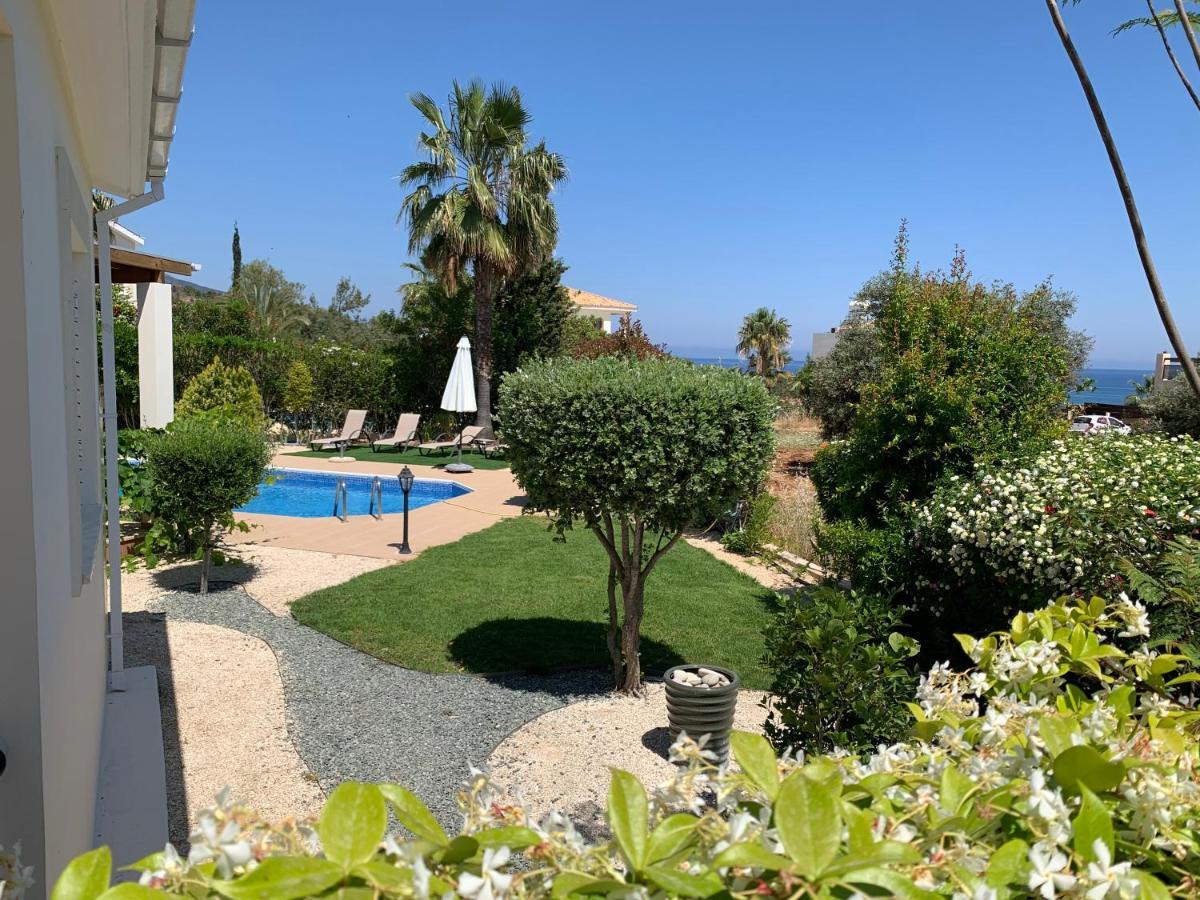 Beach Villa Sofia Neo Chorio Bagian luar foto