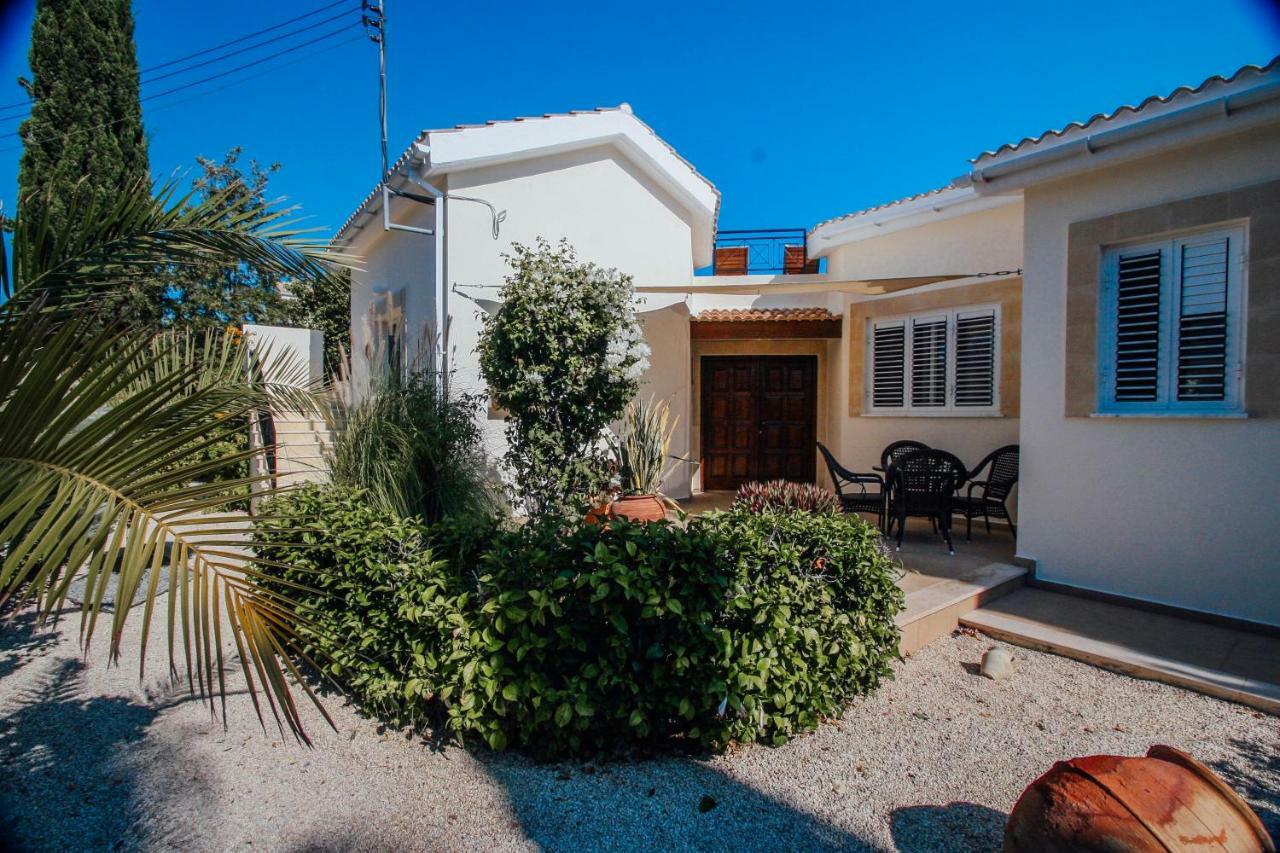 Beach Villa Sofia Neo Chorio Bagian luar foto